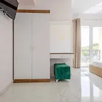Hotel Golden Hill 3*