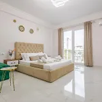 Golden Hill Hotel 3*