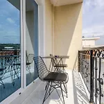 Hotel Golden Hill 3*