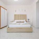 Golden Hill Hotel 3*