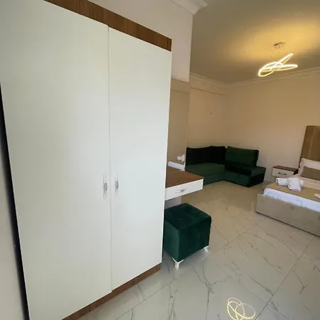 Hotel Golden Hill Ksamil