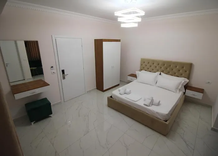 Golden Hill Hotel