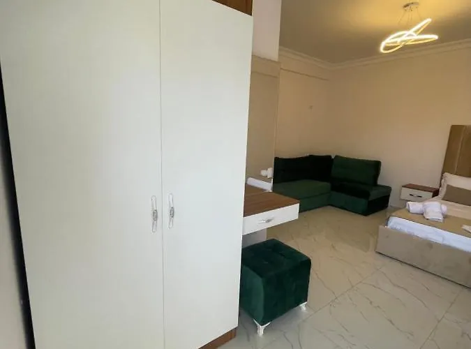 Hotel Golden Hill Ksamil