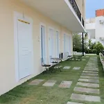Ξενοδοχείο Golden Hill 3*