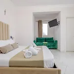 Hotel Golden Hill 3*