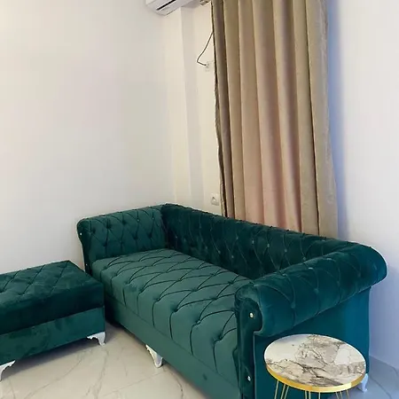 Golden Hill Hotel 3*