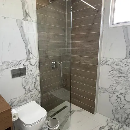 Golden Hill Hotel Ksamil