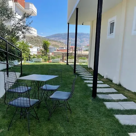 Golden Hill Hotel 3*