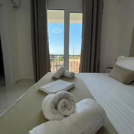 Hotel Golden Hill Ksamil