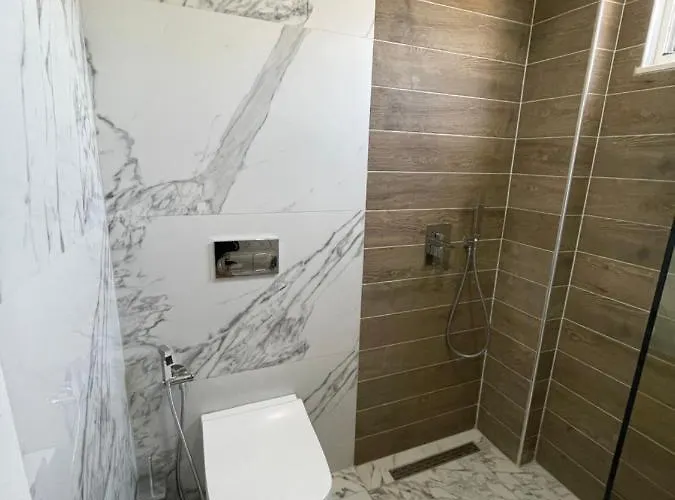 מלון Golden Hill