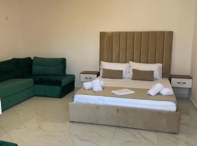 מלון Golden Hill