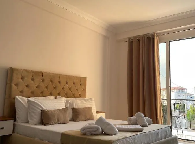 Golden Hill קסאמיל