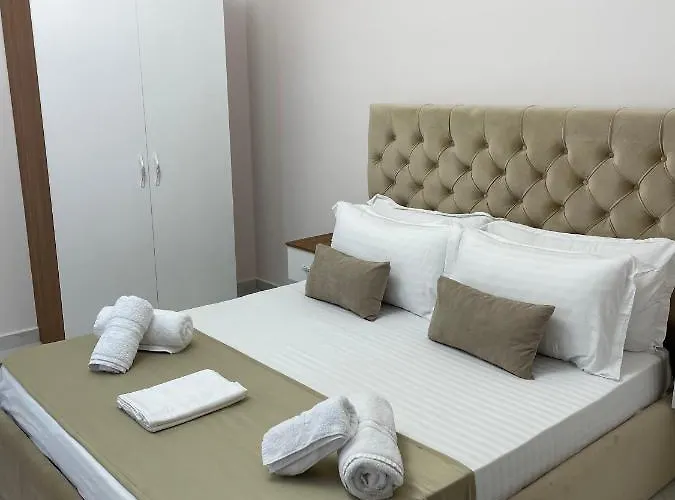 Golden Hill מלון