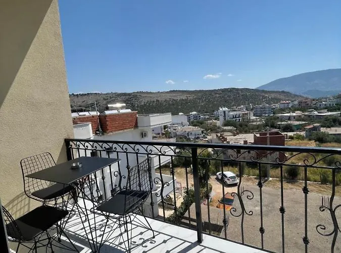 Golden Hill מלון