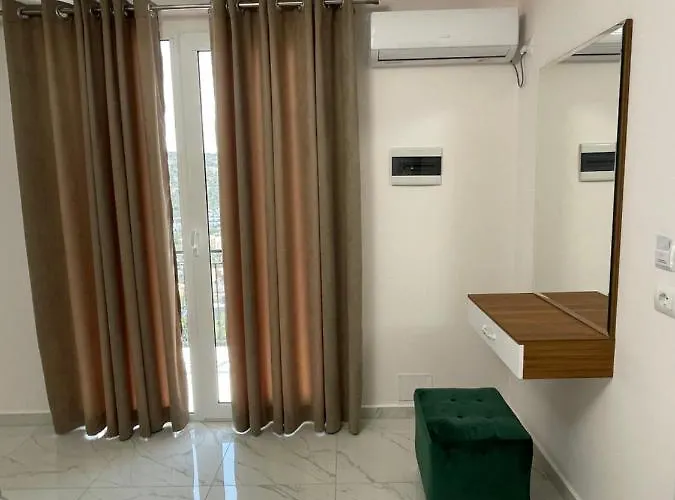 Golden Hill 3* קסאמיל