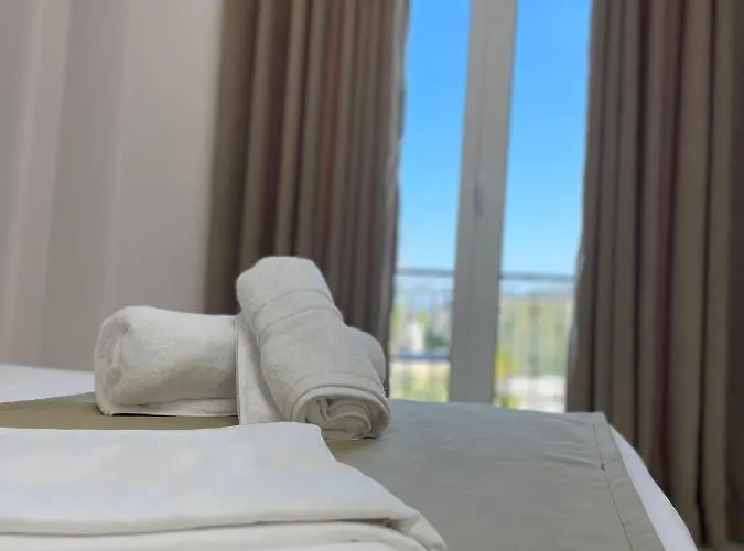 Golden Hill מלון