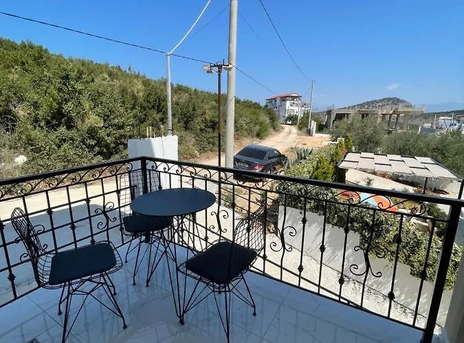 Golden Hill Ξενοδοχείο 3*